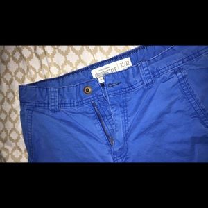 32/32 bright blue Aéropostale pants